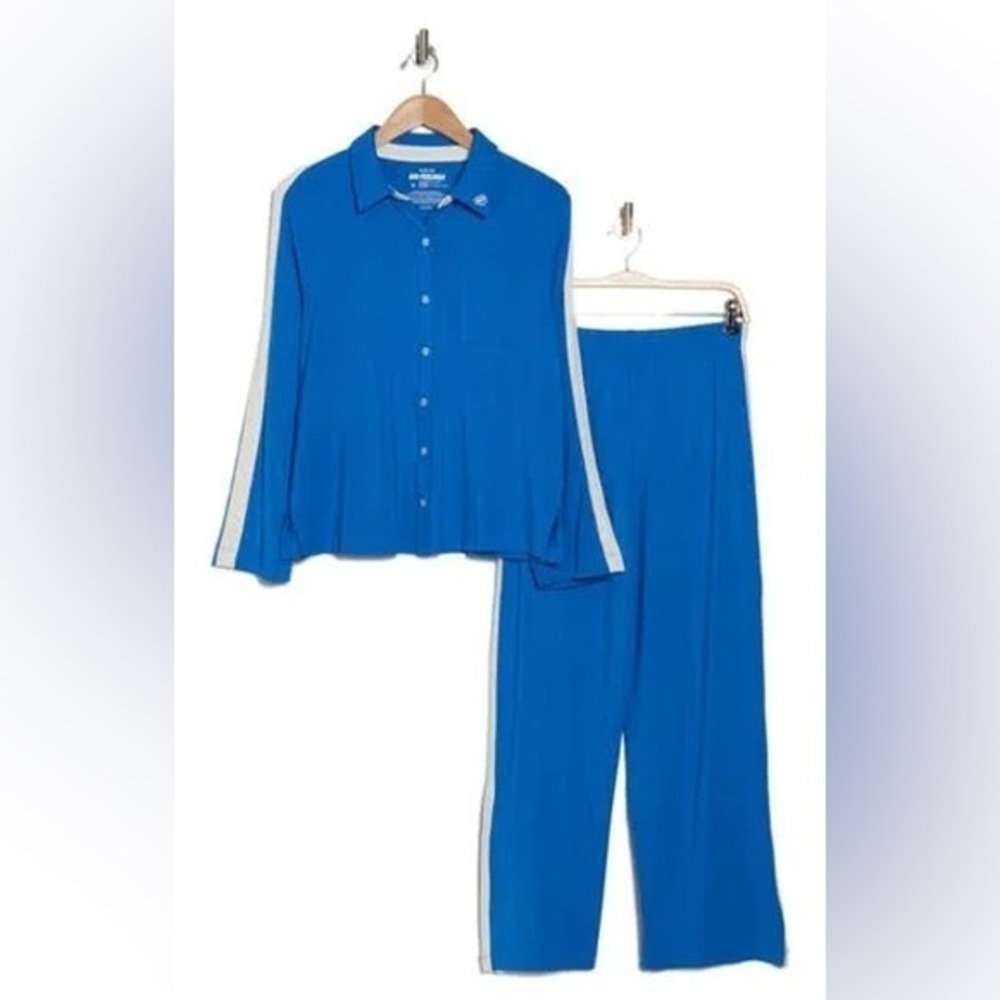 ALICE + OLIVIA X BIG FEELINGS NICO LONG SLEEVE SHIRT & PANTS PAJAMAS IN BLUE XXS